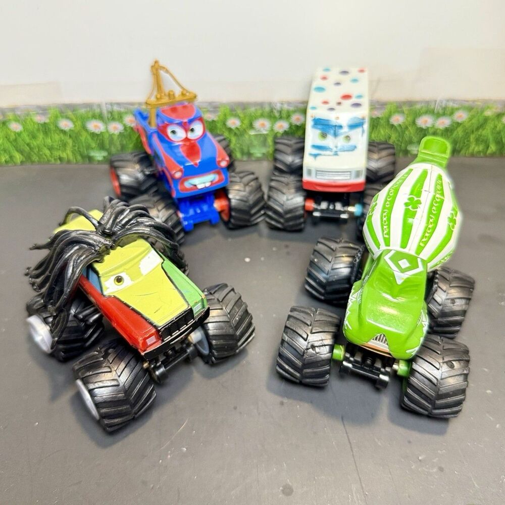 Disney Pixar Cars Monster Trucks Mater Paddy I-Screamer Disney Store 1:43 USED